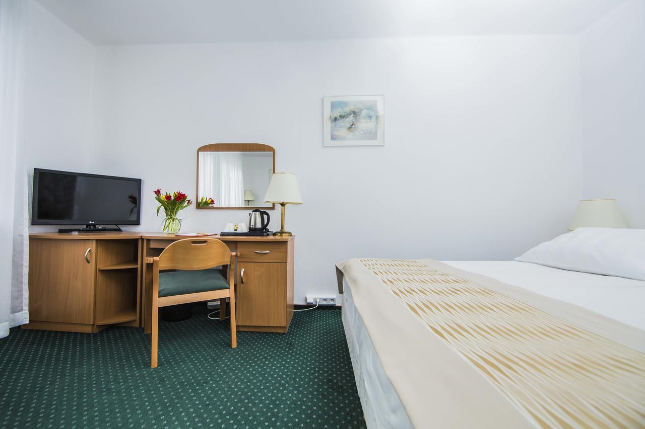 Hotel Festival Opole Esterno foto